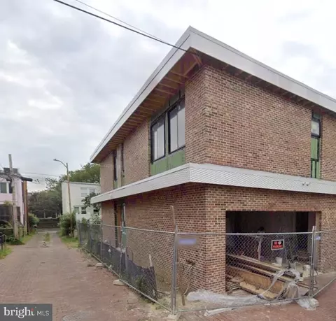 1661 Ebenezer Ct SE, Washington, DC 20003 photo 2