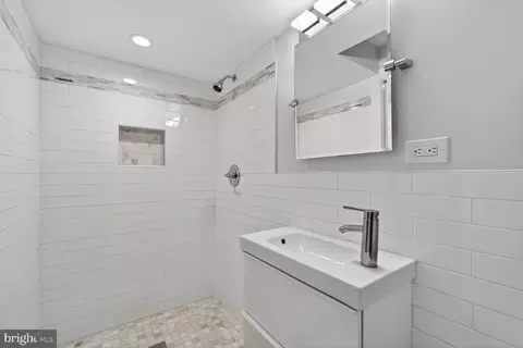 Bath - 1616 44th St NW, Washington, DC 20007 photo 6 of 6