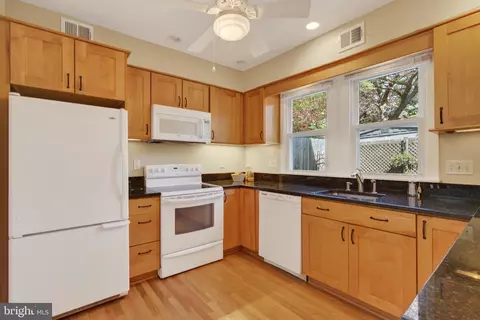 Kitchen - 110 6th St SE, Washington, DC 20003 photo 4 of 5