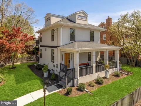 3009 17th St NE, Washington, DC 20018