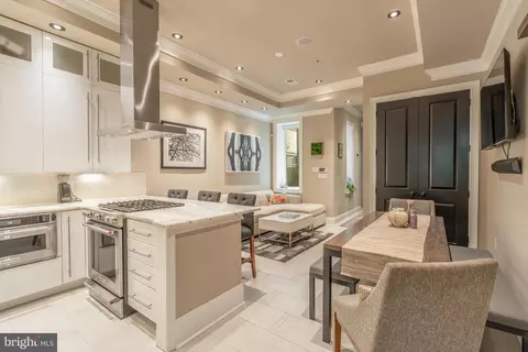 2464 Ontario Rd NW #1, Washington, DC 20009