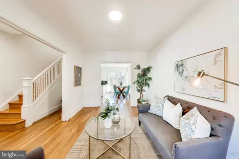 736 Girard St NW, Washington, DC 20001