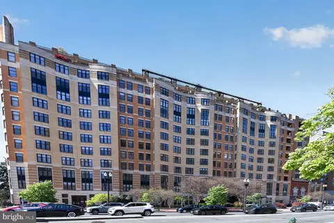 400 Massachusetts Ave NW #1216, Washington, DC 20001