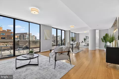 400 Massachusetts Ave NW #1216, Washington, DC 20001