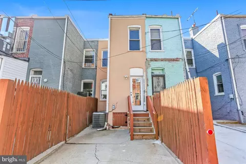 Exterior - 627 Gresham Pl NW, Washington, DC 20001 photo 3 of 4