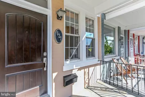 Exterior - 627 Gresham Pl NW, Washington, DC 20001 photo 1 of 4