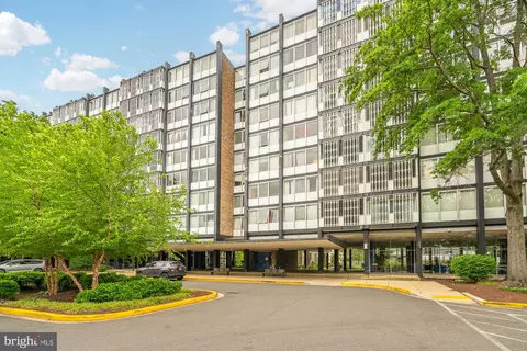 1311 Delaware Ave SW #S528, Washington, DC 20024