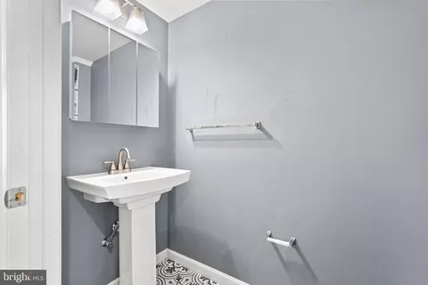Bath - 2210 Hunter Pl SE, Washington, DC 20020 photo 1 of 6