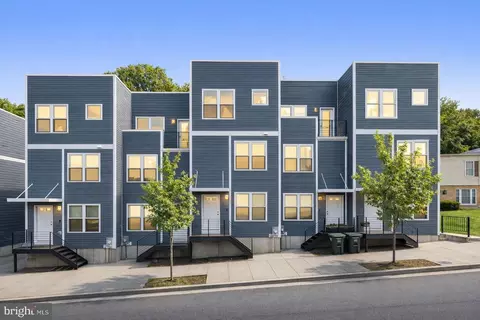 2210 Hunter Pl SE, Washington, DC 20020