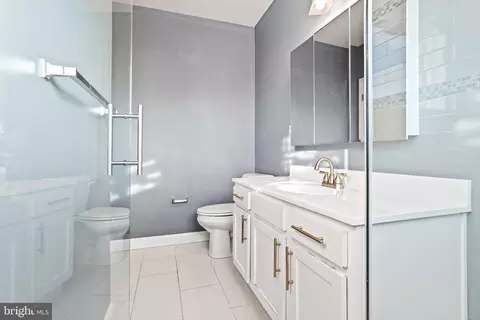 Bath - 2210 Hunter Pl SE, Washington, DC 20020 photo 2 of 6