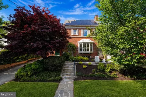 4507 Verplanck Pl NW, Washington, DC 20016