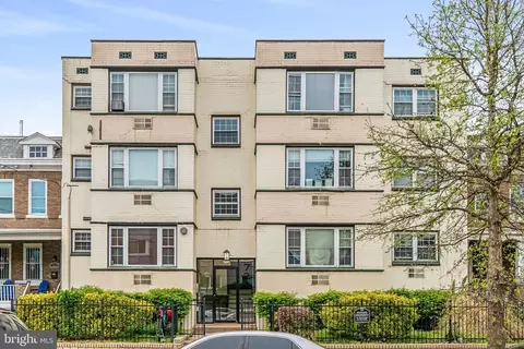 723 Longfellow St NW #102, Washington, DC 20011