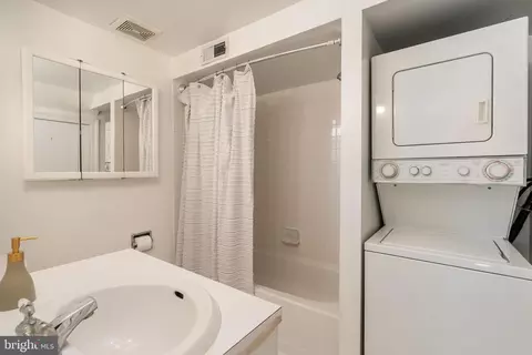 Other - 350 9th St SE #26, Washington, DC 20003 photo 5 of 6