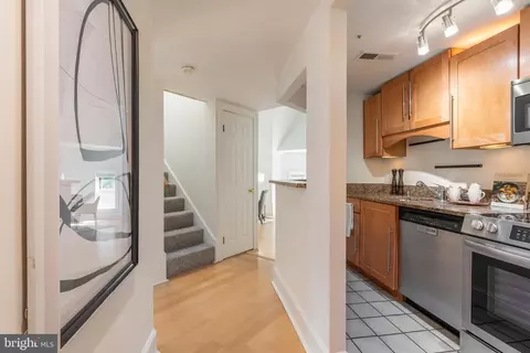 Entry Way - 350 9th St SE #26, Washington, DC 20003 photo 2 of 4