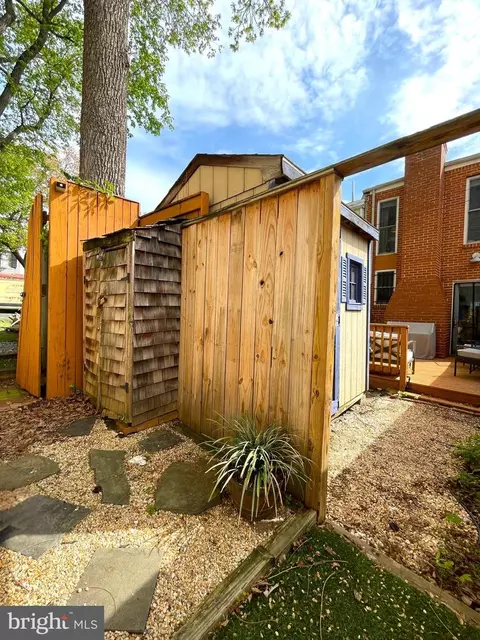 Exterior - 903 12th St SE, Washington, DC 20003 photo 5 of 5