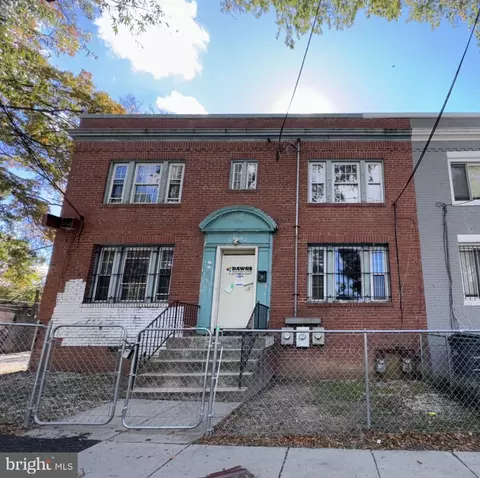 517 Parkland Pl SE, Washington, DC 20032