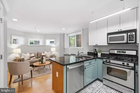 1740 18th St NW #T2, Washington, DC 20009