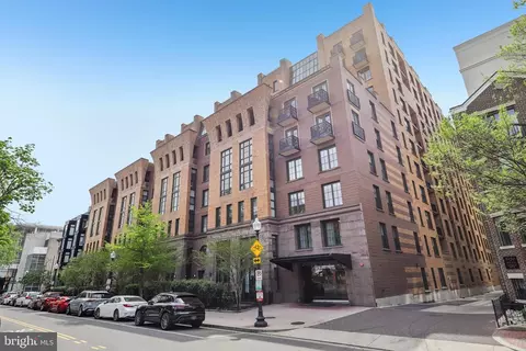 910 M St NW #918, Washington, DC 20001