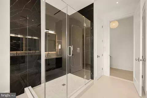 Bath - 329 8th St NE, Washington, DC 20002 photo 3 of 6