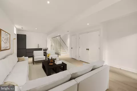 Living - 329 8th St NE, Washington, DC 20002 photo 3 of 3
