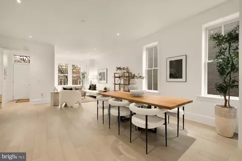 Dining - 329 8th St NE, Washington, DC 20002 photo 2 of 2