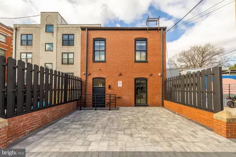 Exterior - 329 8th St NE, Washington, DC 20002 photo 3 of 5