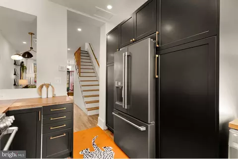 Entry Way - 1237 Potomac Ave SE, Washington, DC 20003 photo 4 of 5