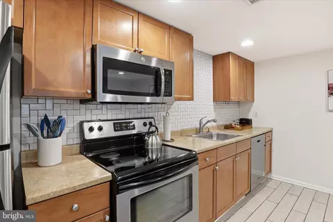 Kitchen - 641 L St NE, Washington, DC 20002 photo 5 of 5