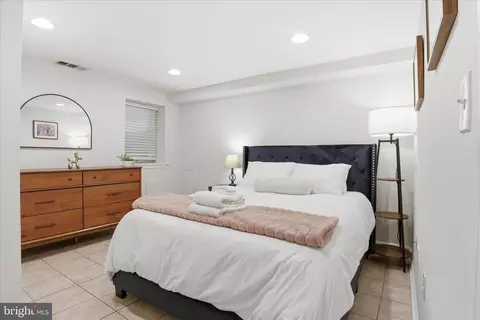 Bedroom - 641 L St NE, Washington, DC 20002 photo 6 of 7