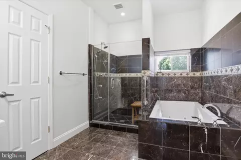 Bath - 641 L St NE, Washington, DC 20002 photo 2 of 4