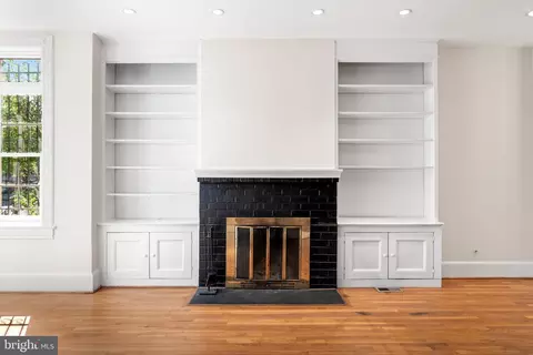 Living - 1112 I St SE, Washington, DC 20003 photo 5 of 7