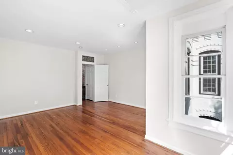 Other - 1112 I St SE, Washington, DC 20003 photo 2 of 7