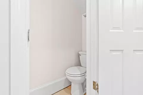 Bath - 1112 I St SE, Washington, DC 20003 photo 2 of 5
