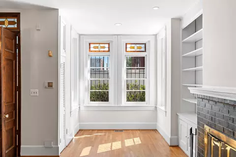 Living - 1112 I St SE, Washington, DC 20003 photo 2 of 7