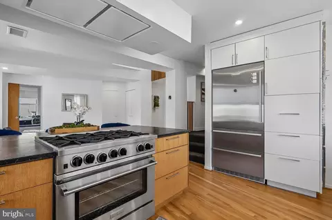 Kitchen - 2370 Champlain St NW #35, Washington, DC 20009 photo 2 of 6