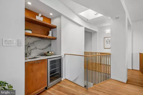 Entry Way - 2370 Champlain St NW #35, Washington, DC 20009 photo 5 of 7