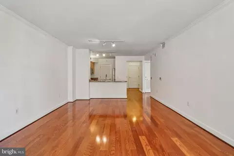 Living - 616 E Street St NW #721, Washington, DC 20004 photo 2 of 10
