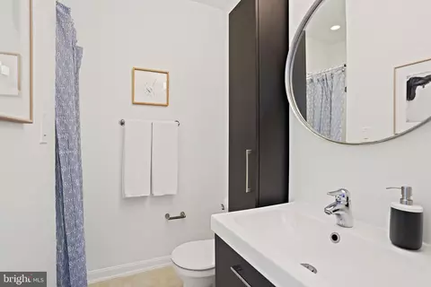 Bath - 1921 2nd St NE #102, Washington, DC 20002 photo 1 of 2