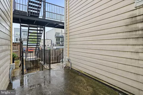 Exterior - 1921 2nd St NE #102, Washington, DC 20002 photo 3 of 4
