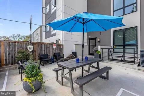 Exterior - 1337 K St SE #PENTHOUSE 2, Washington, DC 20003 photo 2 of 2