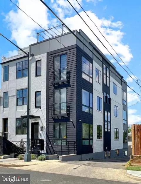 Exterior - 1026 18th St NE # PH-7, Washington, DC 20002 photo 1 of 2