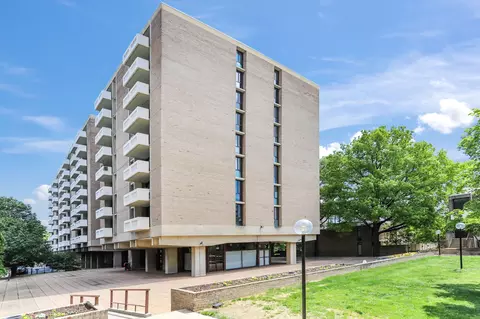 240 M St SW #E214, Washington, DC 20024