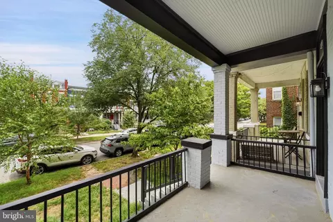 Exterior - 914 5th St NE, Washington, DC 20002 photo 2 of 5