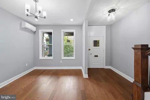 Entry Way - 914 5th St NE, Washington, DC 20002 photo 3 of 11