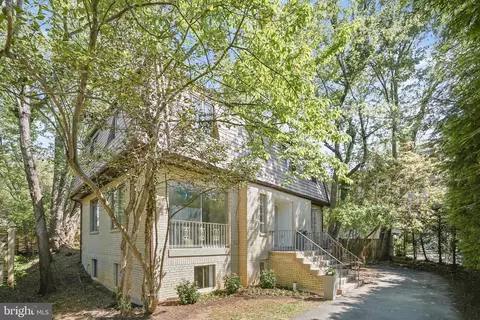 5026 Cathedral Ave NW, Washington, DC 20016