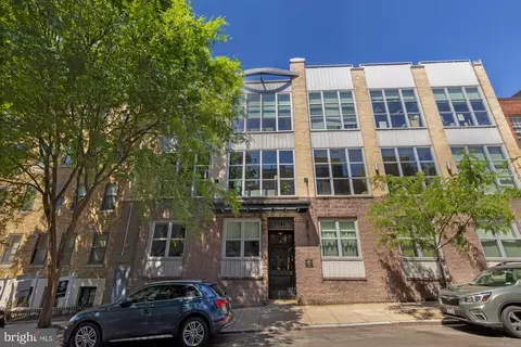 2380 Champlain St NW #203, Washington, DC 20009 photo 4