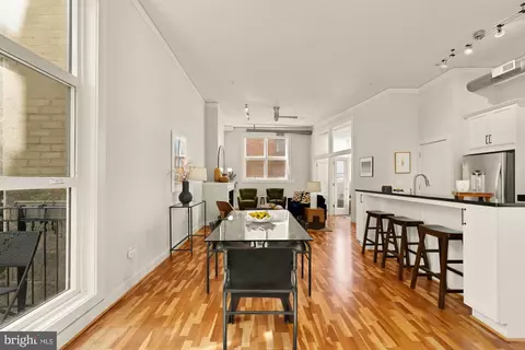 2380 Champlain St NW #203, Washington, DC 20009 photo 6