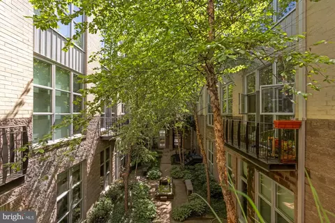 2380 Champlain St NW #203, Washington, DC 20009 photo 42