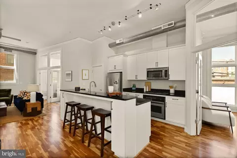 2380 Champlain St NW #203, Washington, DC 20009 photo 9