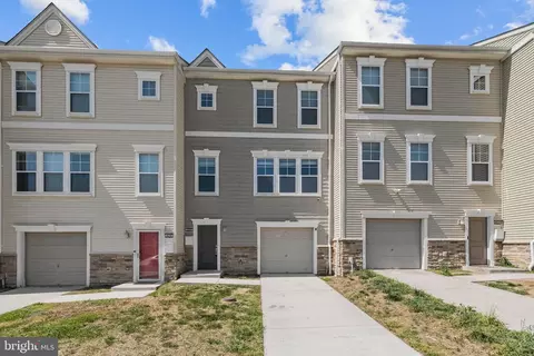 427 Woodcrest Dr SE, Washington, DC 20032